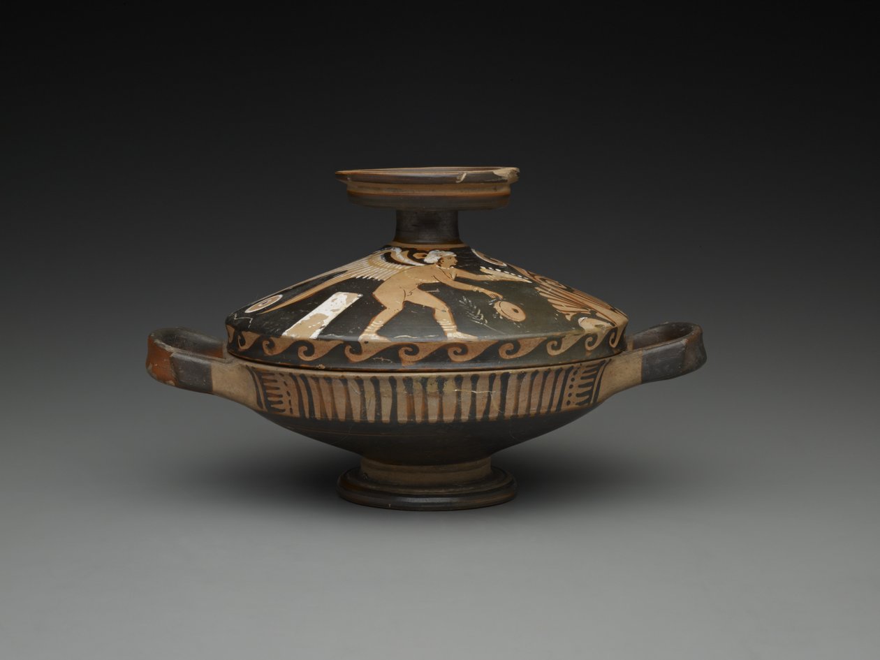 Apulian Lekanis: Chefe de uma mulher e de um génio alado (terracota) de Greek School