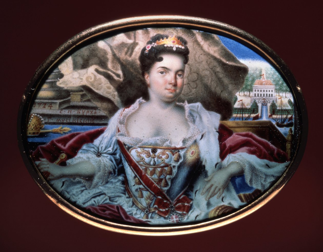 Retrato de Catherine I (1684-1727) com vista de Catherinenhof. Trabalho de Grigori Semyonovich Musiklysky (1670- depois de 1739), esmalte sobre ouro de Grigori Semyonovich Musiklysky