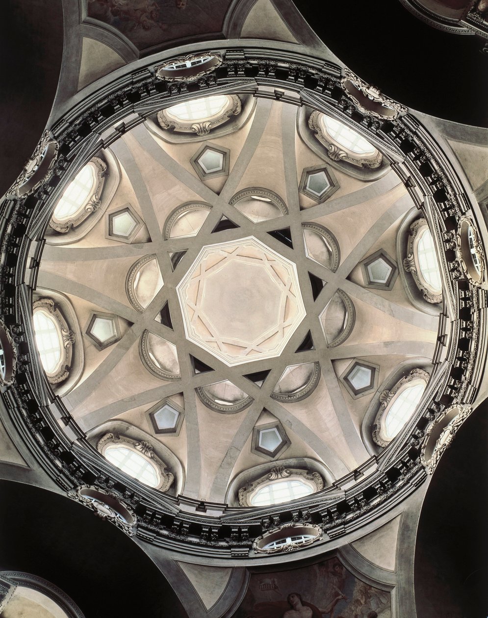 A cúpula da Igreja de San Lorenzo dei Teatini, Turim de Guarino Guarini