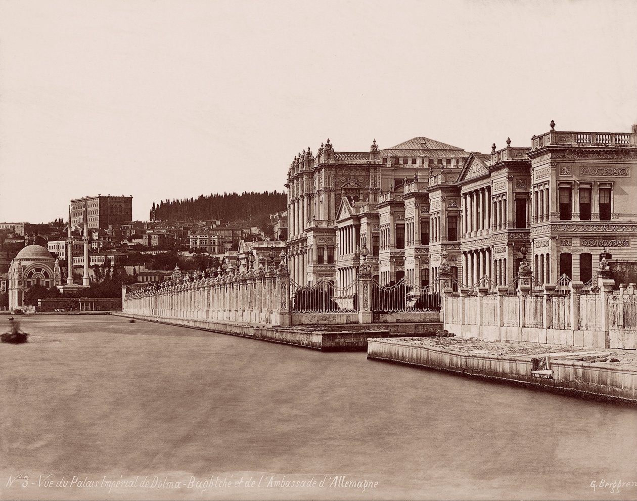 Palácio Dolmabahçe e Embaixada da Alemanha de Guillaume Berggren