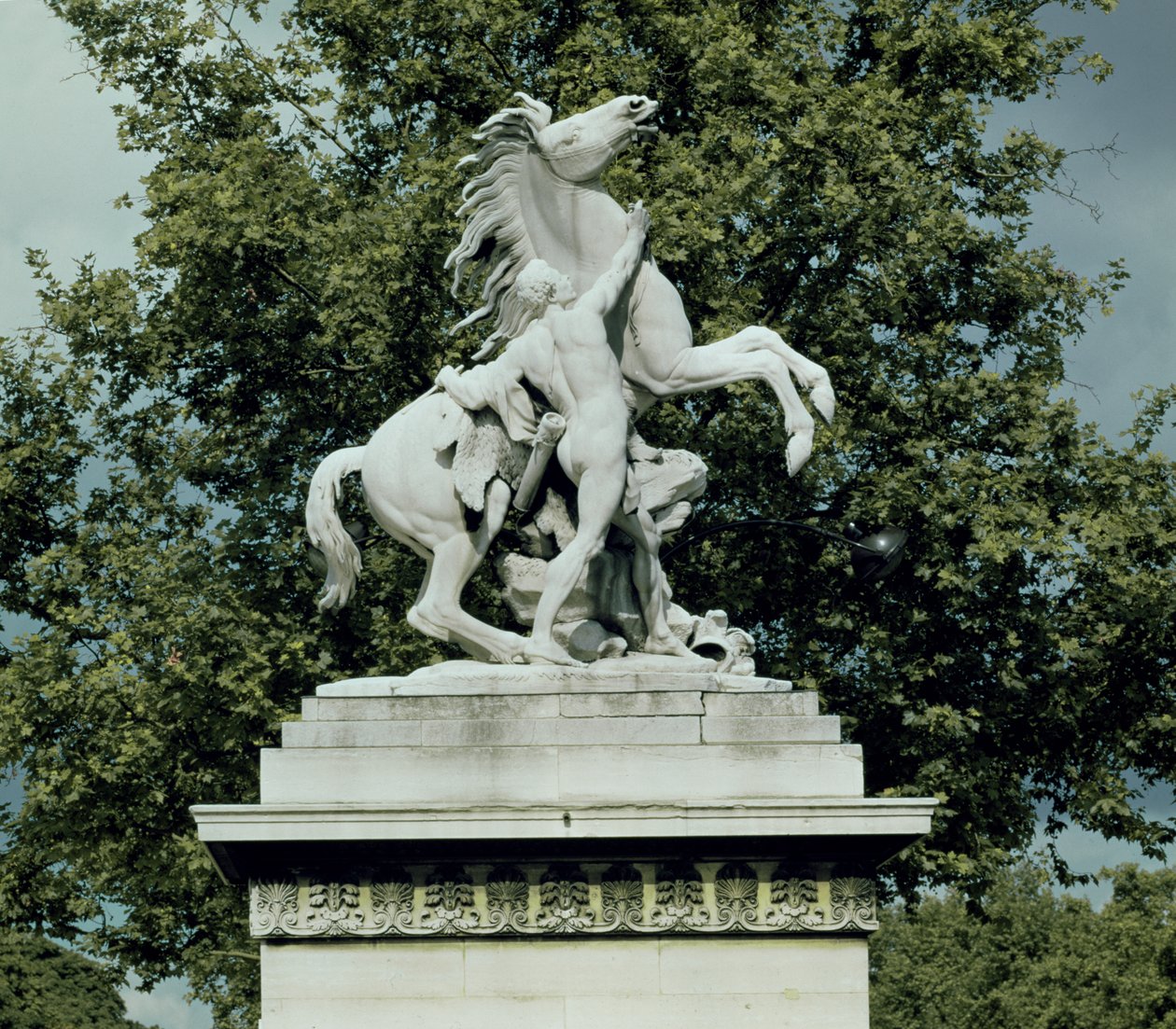 Um dos dois &39;Marly Horses&39;, 1739-45 (mármore) de Guillaume I Coustou