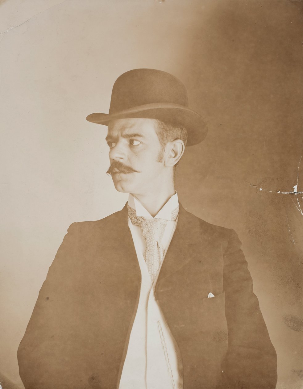 Auto-retrato de Guillermo Kahlo