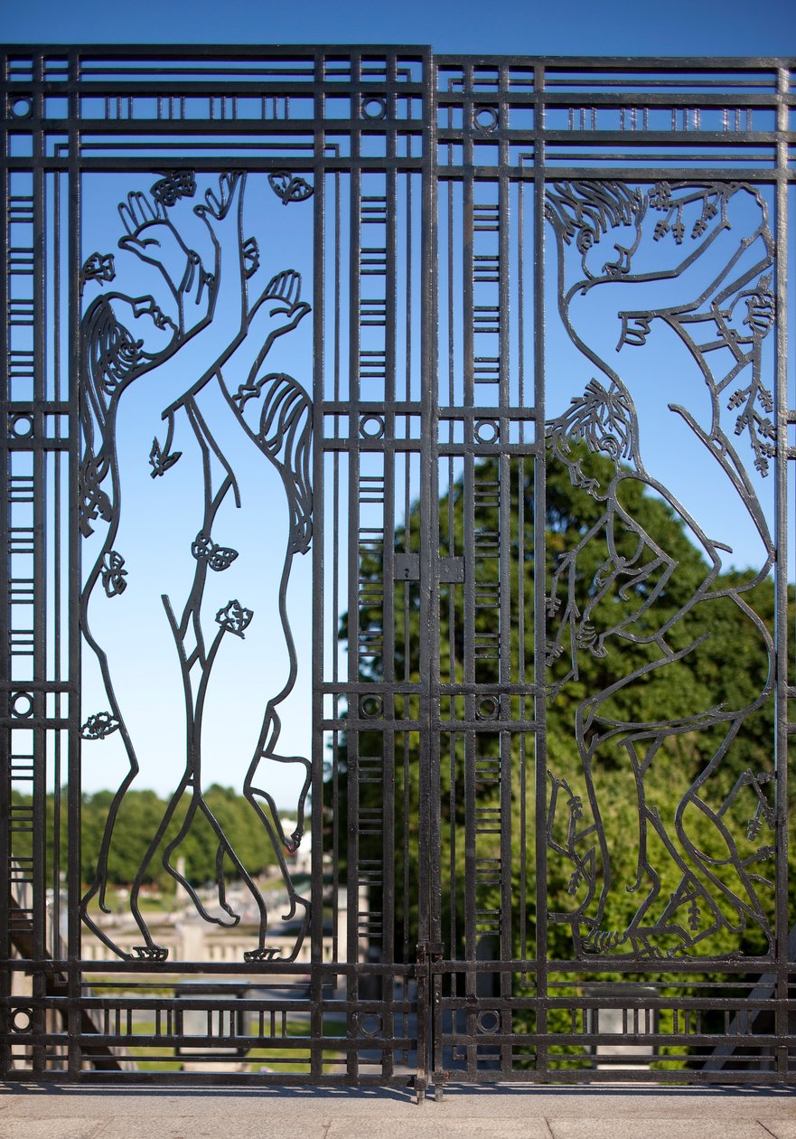 Portão de entrada para o Parque das Esculturas, crianças (ferro) (ver também 346461 e 346462) de Gustav Vigeland