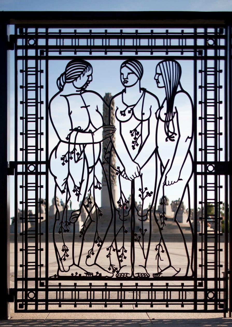 Portão de entrada para o Parque das Esculturas, três fêmeas (ferro) (ver também 346459) de Gustav Vigeland