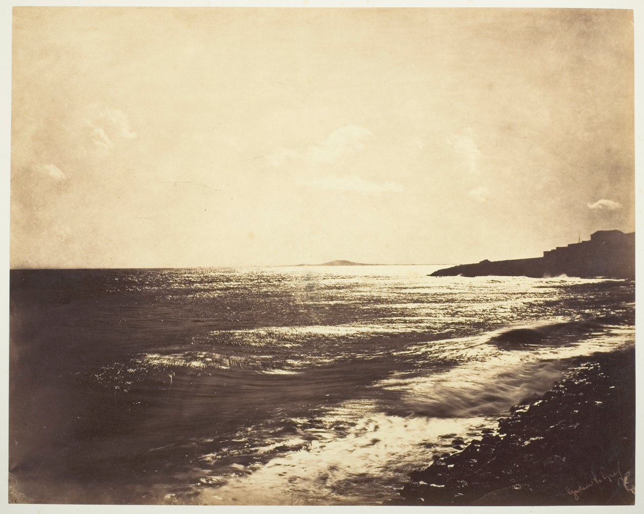 Mediterrâneo com o Monte Agde de Gustave Le Gray