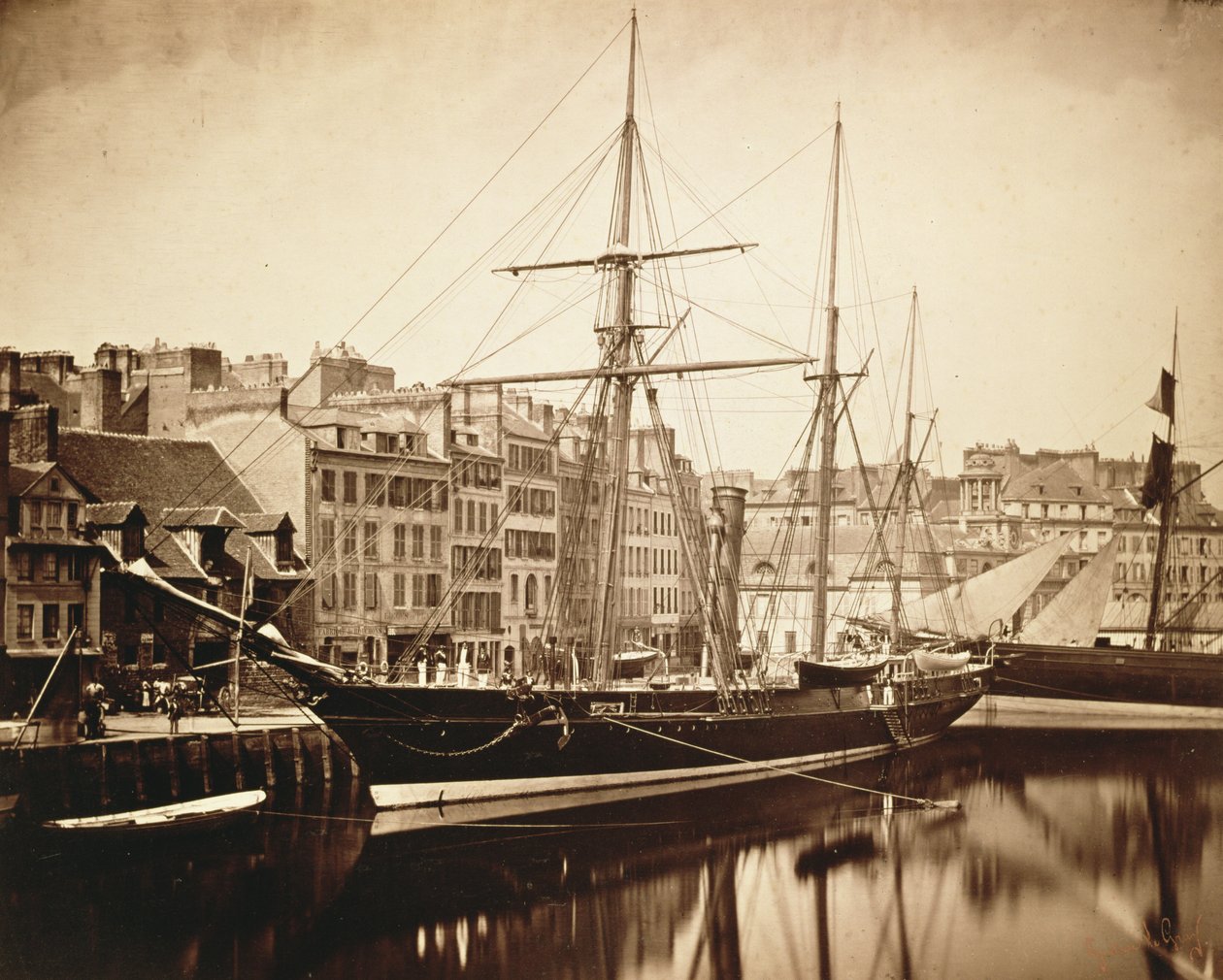 O iate imperial &39;The Queen Hortense&39; em Le Havre, 1856 (foto sépia) de Gustave Le Gray