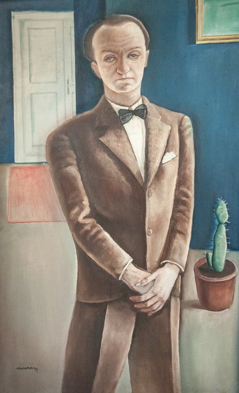 Oltonyos ferfi kaktusszalnEnglish: Man_in_suit_with_cactusn de Gyorgy Rauscher