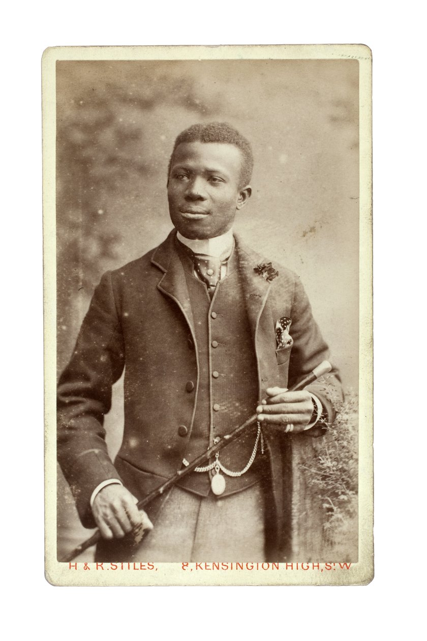 Arthur Boyle, um príncipe africano, Londres, década de 1880 (impressão de albume) de H. and R. Stiles