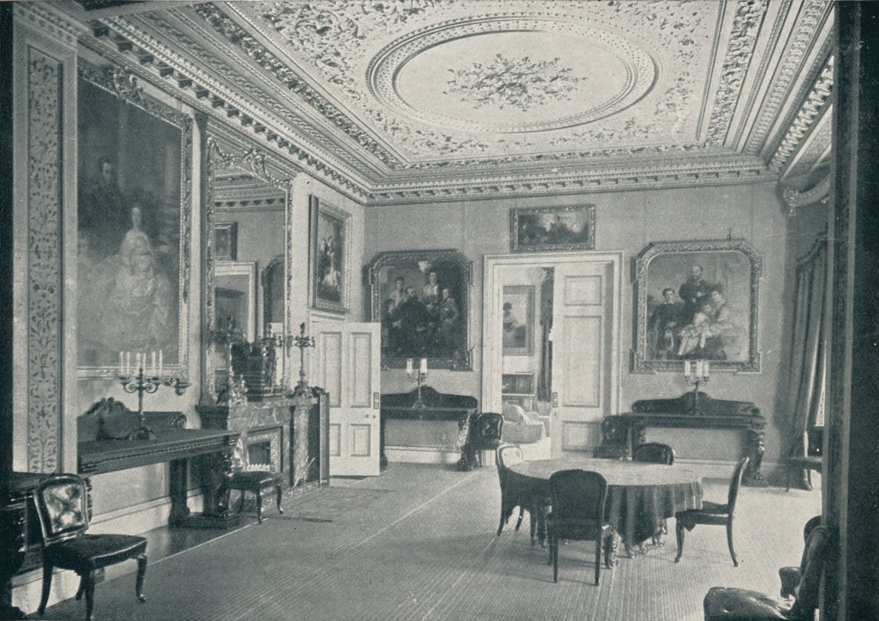 A sala de jantar do Queens na Osborne House, c1899, 1901 de HN King