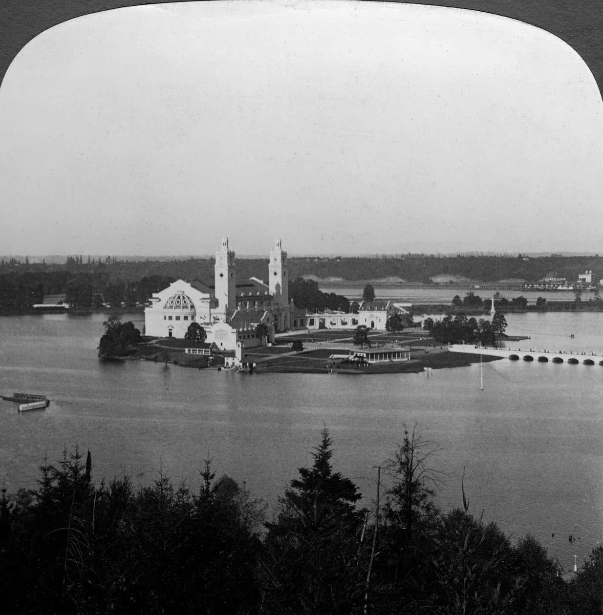 Exposição de Lewis e Clark, Prédio do Governo, Lago Guilds, Portland, Oregon, EUA, 1905. de H. C. White