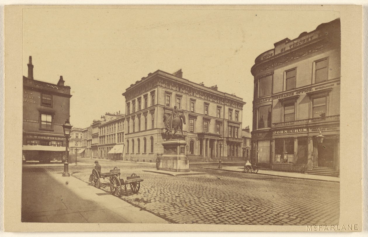 Estátua da Rainha e Casa do Clube, Glasgow. de H. Macfarlane