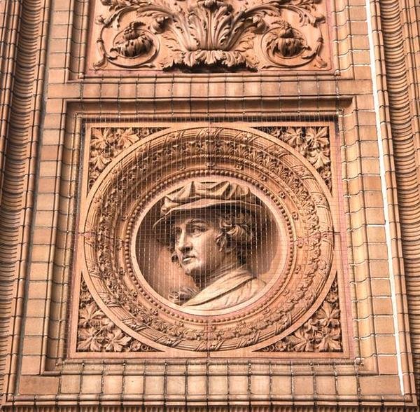 Detalhe da fachada do Hamburger Kunsthalle (foto) de H. v. d. Schirrmacher G. T. and Erbe A. Hude
