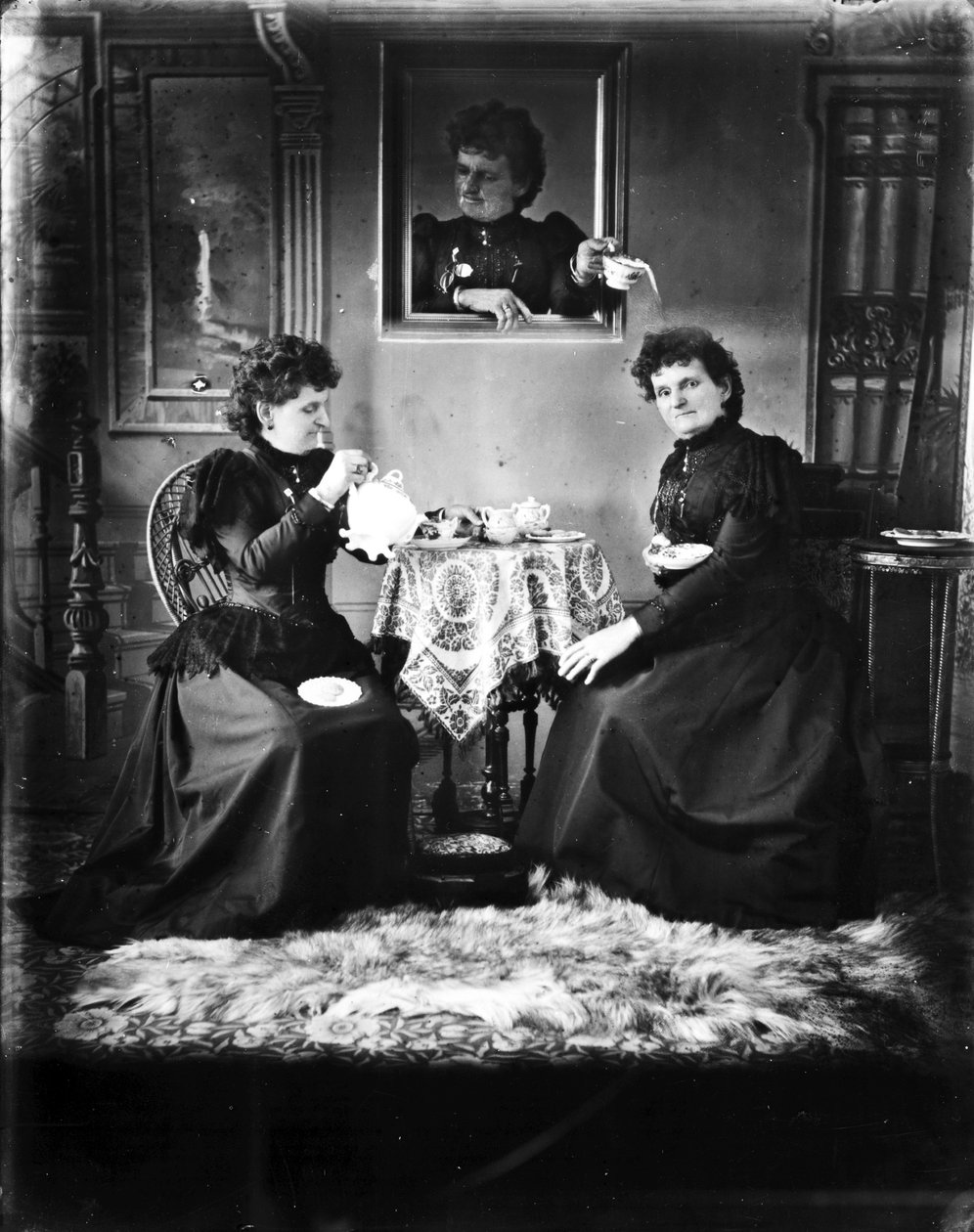 Auto-retrato, c.1893 (bw foto) de Hannah Maynard