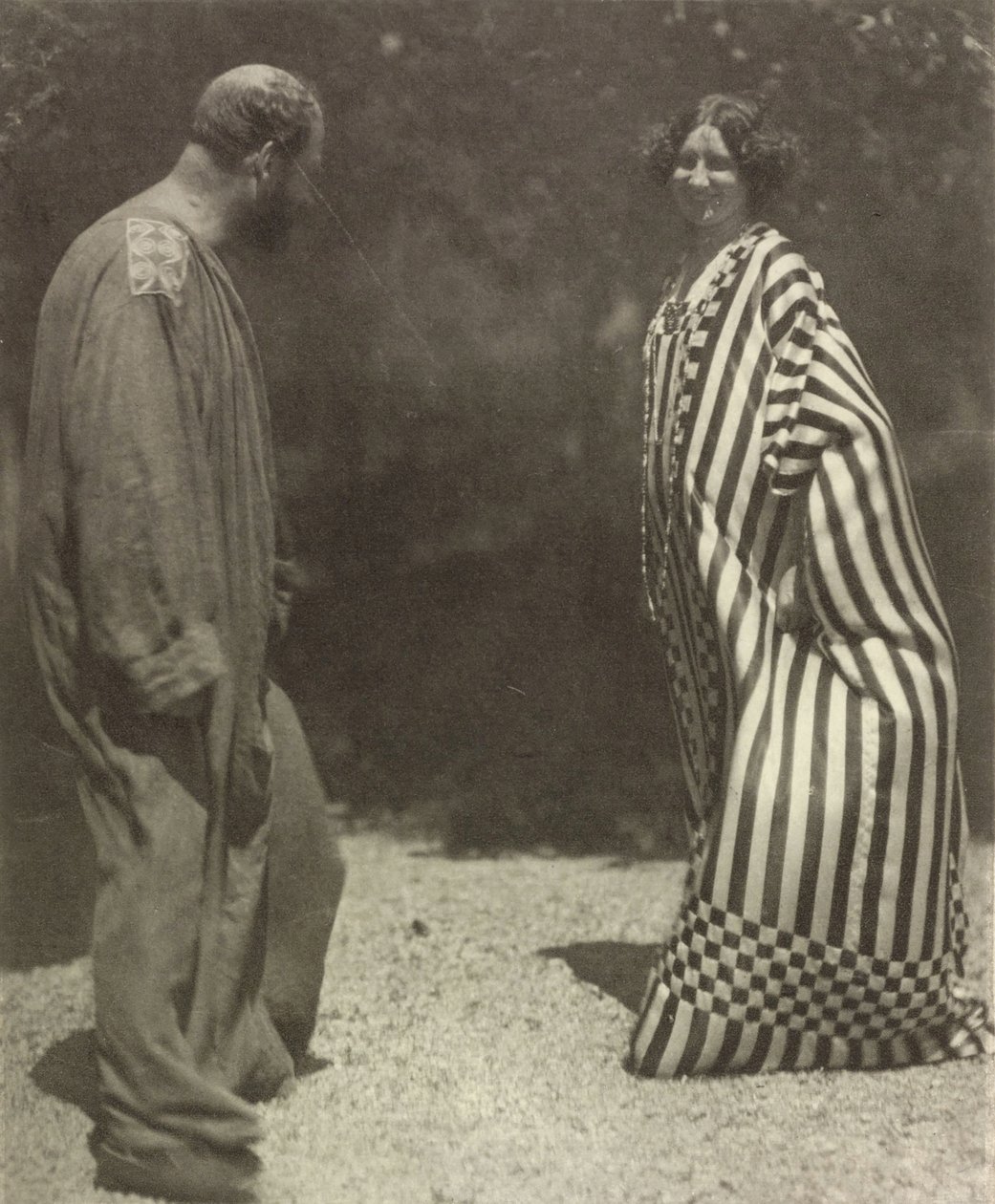 Gustav Klimt e Emilie Flöge, c. 1909. de Heinrich Böhler
