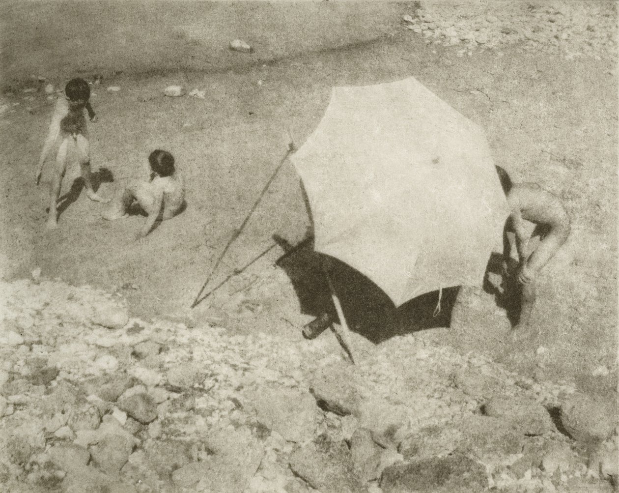 Der Malschirm II, 1909 ou antes, impresso após 1911 (fotogravura) de Heinrich Kuhn