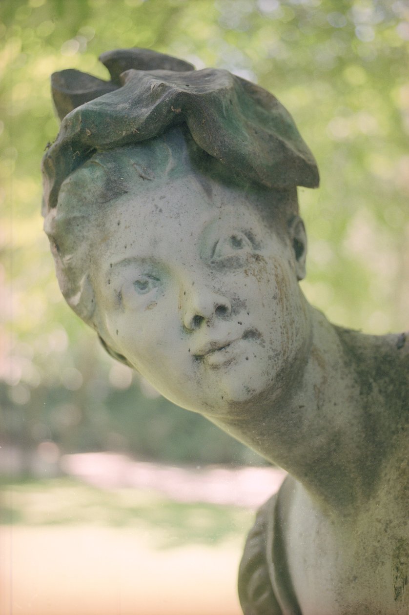 Monumento dedicado a Jean Antoine Watteau, detalhe 1896 (1684-1721) (ver também 252661 e 252662) de Henri Desire Gauquie