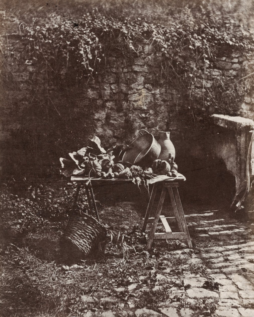Natureza morta: panela, jarro e legumes numa mesa de cavalete, c. 1852 (foto) de Henri Victor Regnault