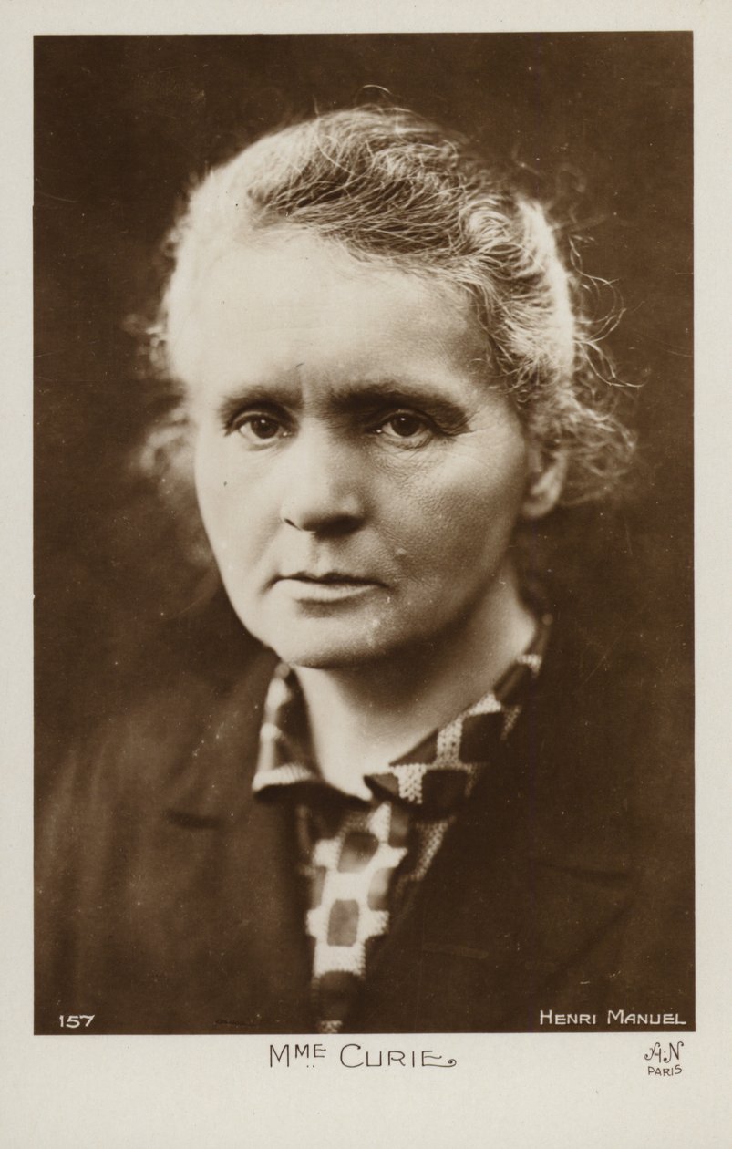Marie Curie (1867-1934), física e química polaca (fotografia a preto e branco) de Henri Manuel
