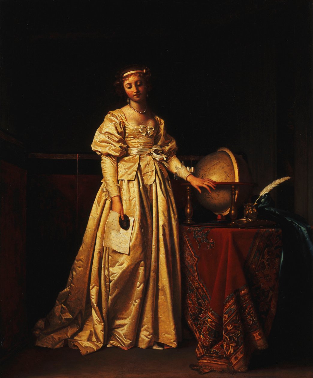 Uma dama no interior, com um vestido de cetim amarelo, com um globo em uma mesa ao lado dela, lamentando a ausência do marido, de Henri Nicolas van Gorp