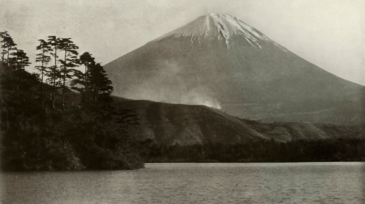 Fuji de Nishi-No-Umi, 1910. de Herbert Ponting