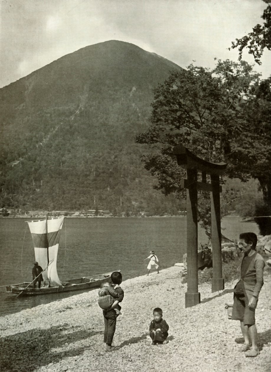Nantai-Zan e Lago Chuzenji, 1910. de Herbert Ponting
