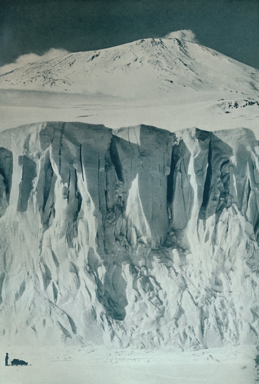 Muralhas do Monte Erebus, c1911, 1913 de Herbert Ponting