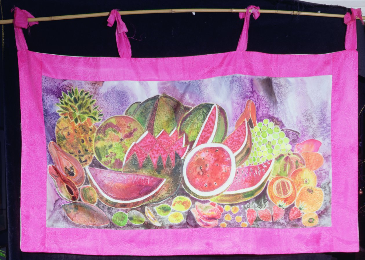 Mexican Fruits, 2003 (tinturas em seda) de Hilary Simon
