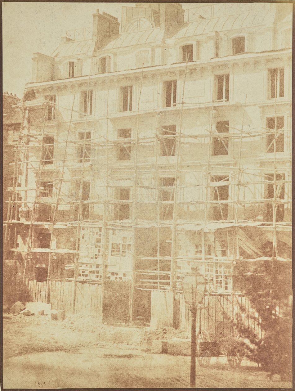 [Construção da Galeria da Madeleine, Praça da Madeleine]. de Hippolyte Bayard