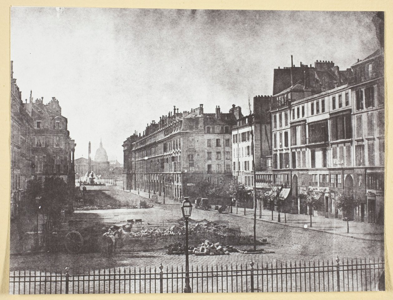 Rue Royale e restos das barricadas de 1848 de Hippolyte Bayard