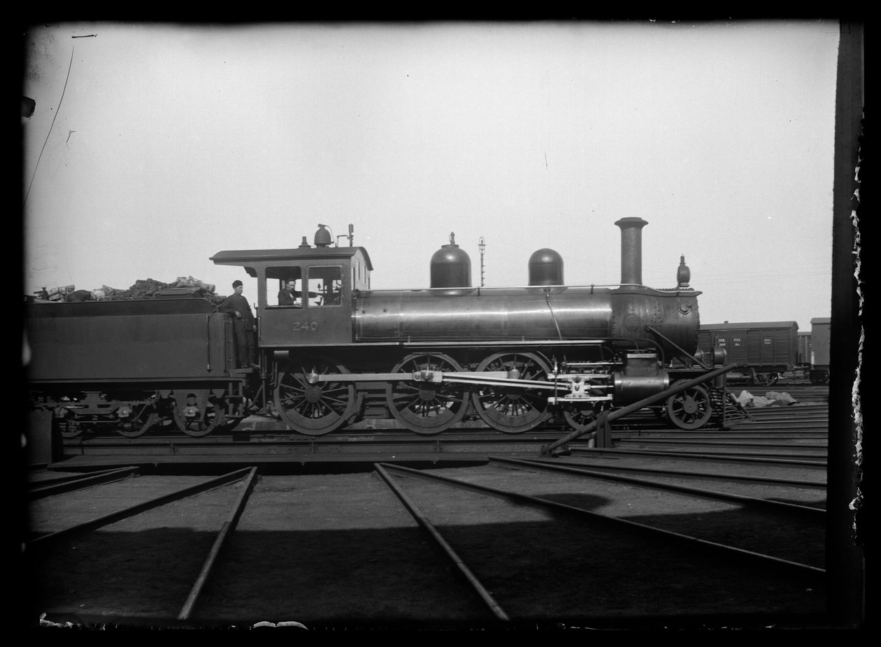 Locomotiva a vapor no parque ferroviário de Tampere de Hugo Simberg