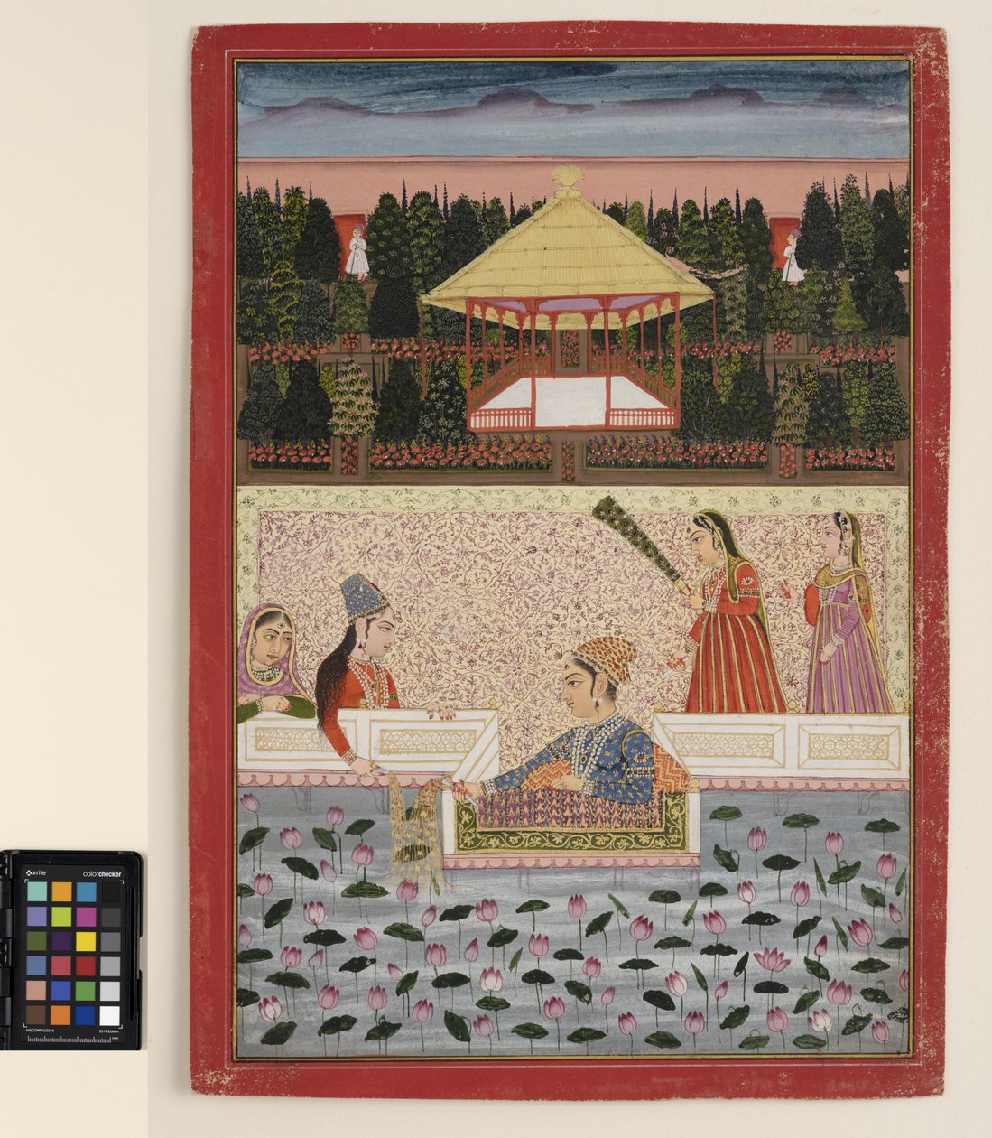 Um príncipe e uma princesa brincam com brilhantes perto de uma piscina de lótus, c.1760 (aquarela opaca e ouro sobre papel) de Indian School