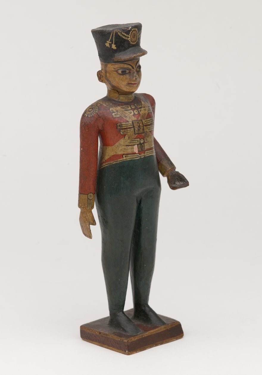 Figura esculpida em madeira de um oficial britânico da 3ª Madras de Indian School
