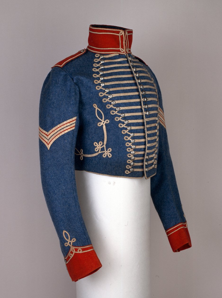Jaqueta curta e cheia de roupas do NCO indiano, 6ª Bengal Light Cavalry, 1825 por volta de de Indian School
