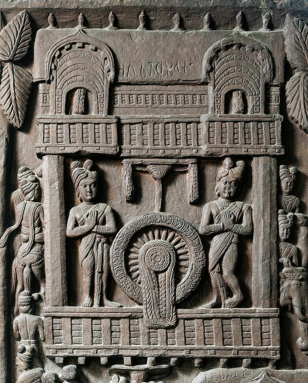 Arte indiana, hinduísmo: baixo relevo representando a última visita do rei Prasenjit II a Gautama Buda (Buda). Século II a.C. Calcutá, Museu da Índia de Indian School
