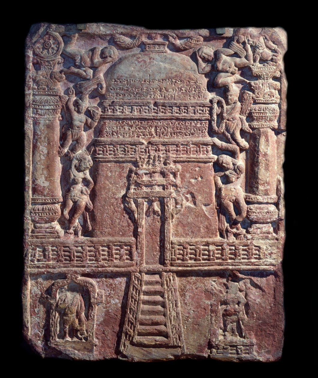 Tábua de Jain, de homenagem de Vasu, a filha da cortesã Lavana Sobhika (relevo de arenito vermelho, Império de Kushan) de Indian School