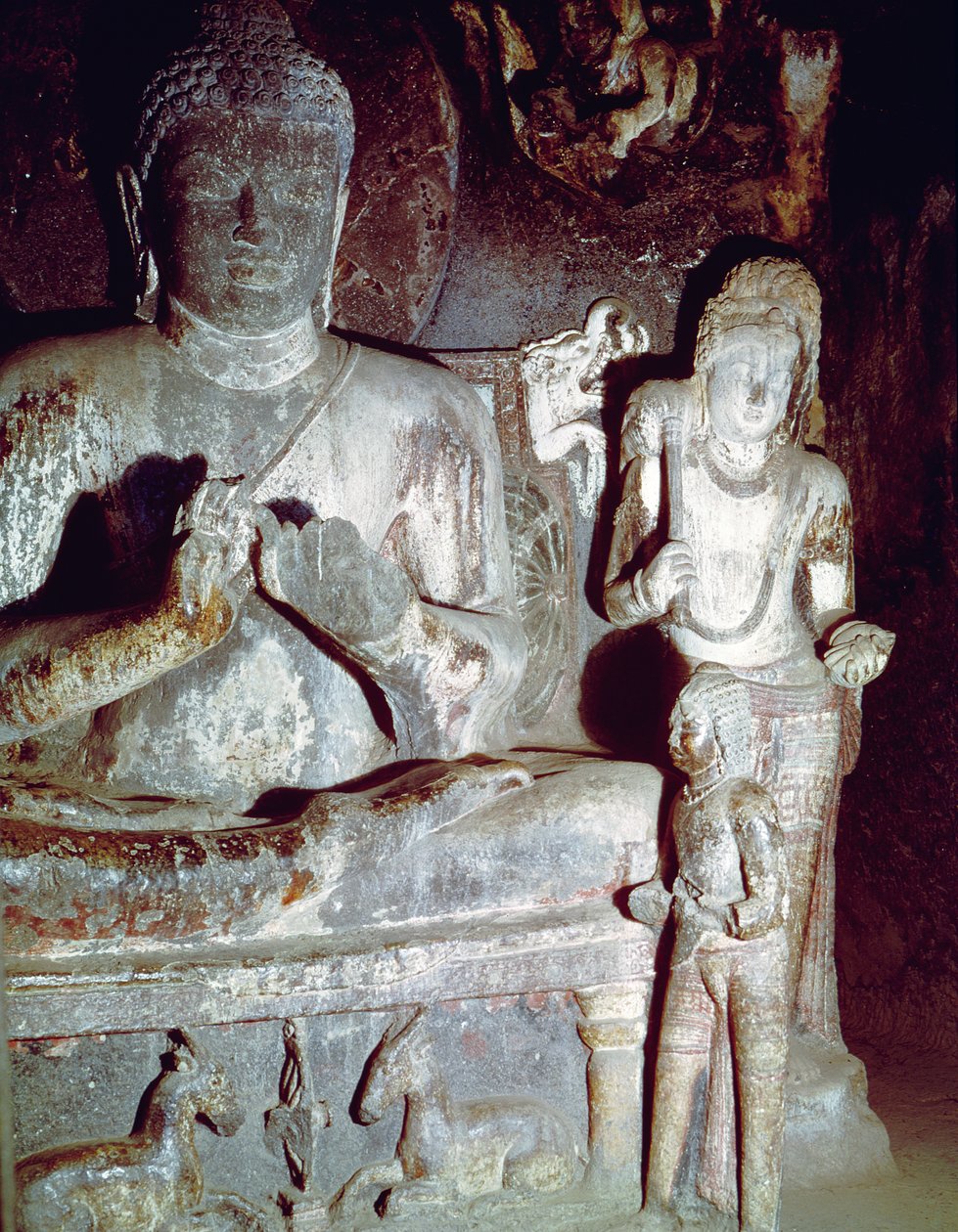 Buda sentado fazendo o primeiro gesto de ensino, do Caitya Hall of Cave 10 de Indian School