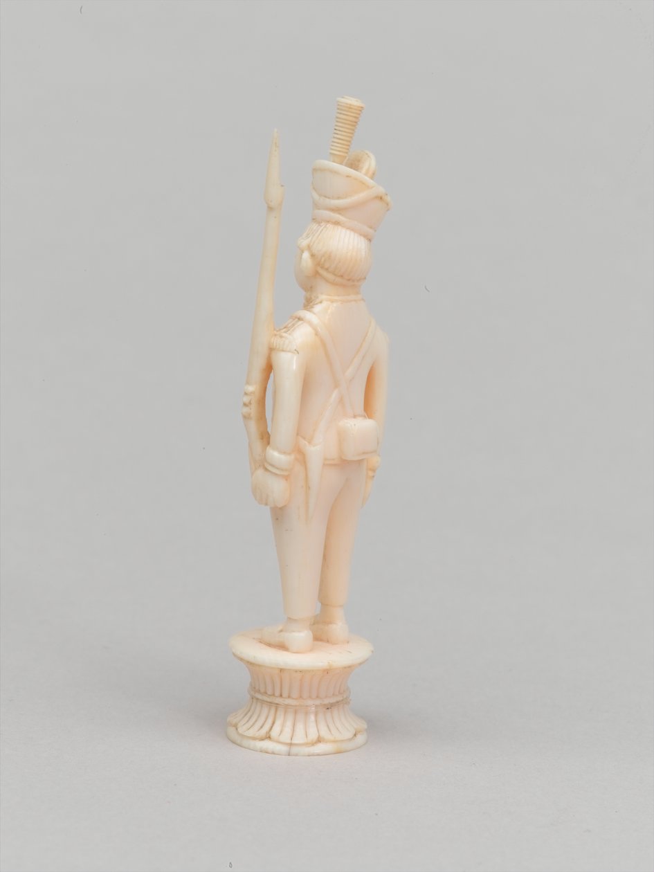 Peão branco, peça de xadrez, Índia, 1820 cerca de Indian School