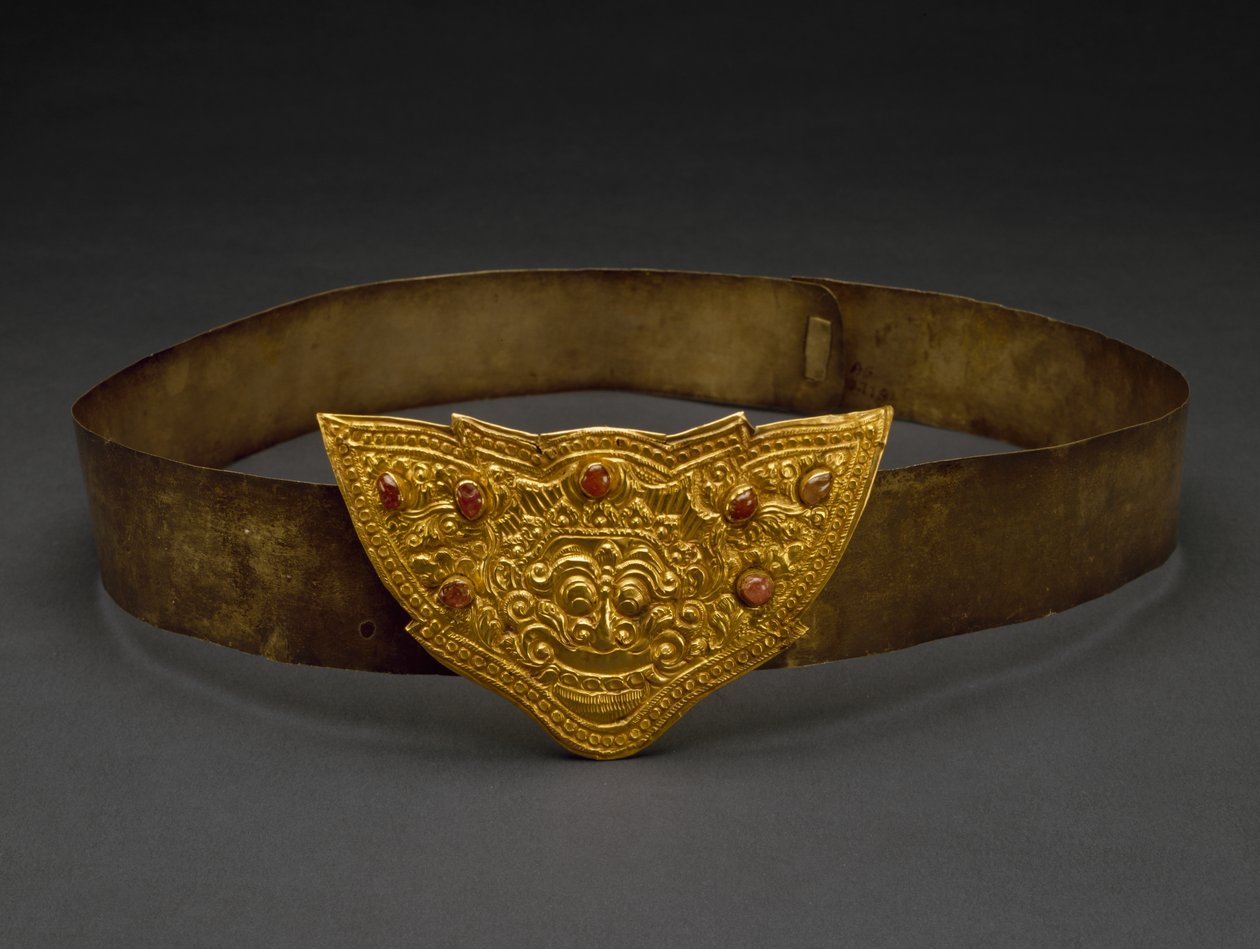 Belt Buckle, Klungkung Kingdom, Bali, final do século 19 (ouro e rubis cabochão) de Indonesian School