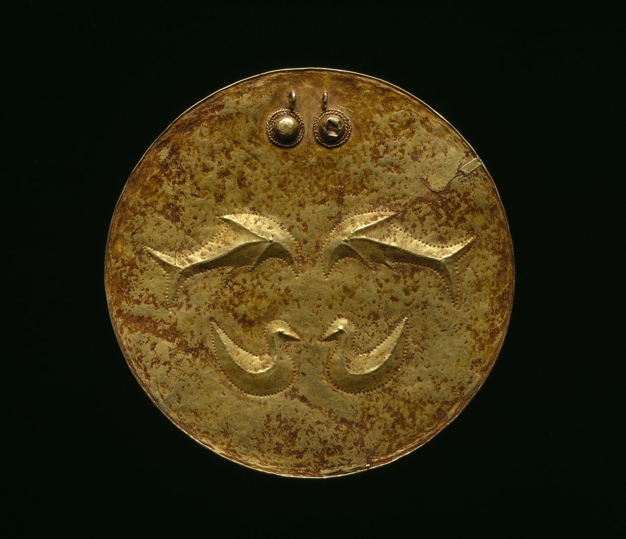 Ceremonial Pectoral Disk (Karse), povos Molucas, início do século XIX (ouro) de Indonesian School