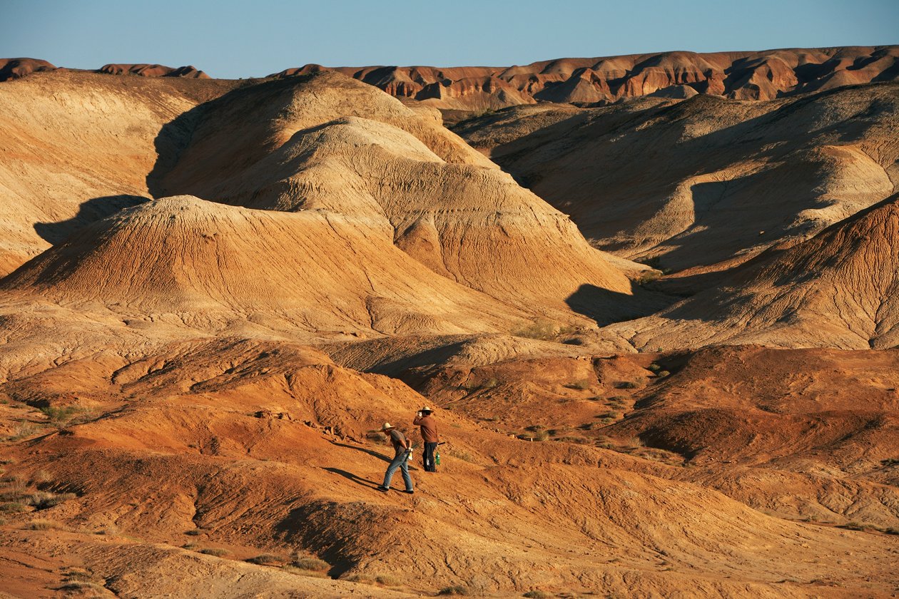 Cenas em torno de Wu Cai Wan no deserto de Gobi, Xinjiang, China Ocidental, 2007 (foto) de Ira Block