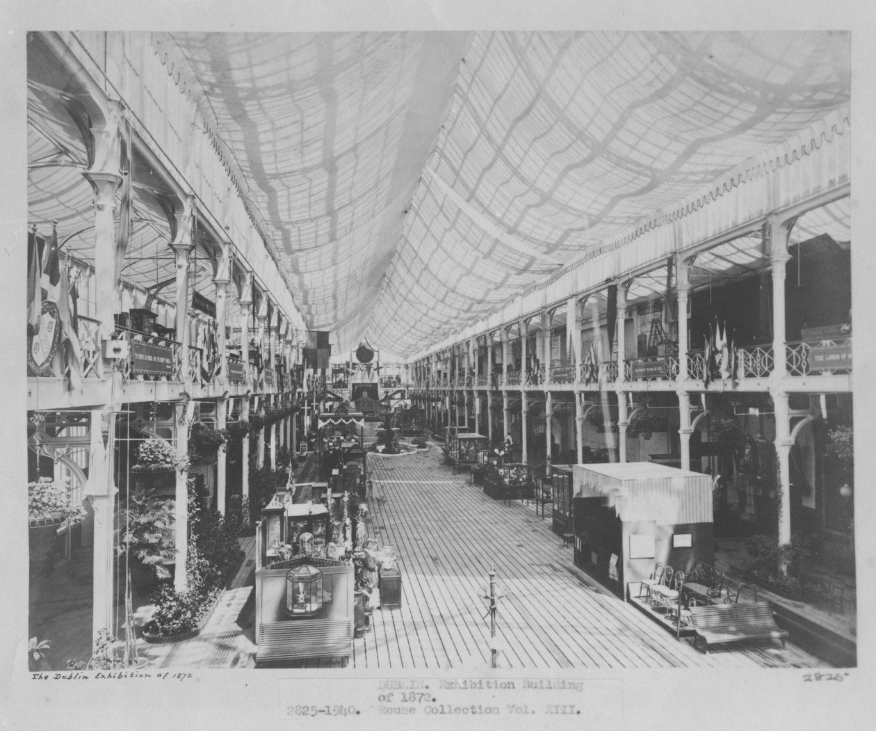 A exposição de Dublin de 1872, 1872 de Irish Photographer