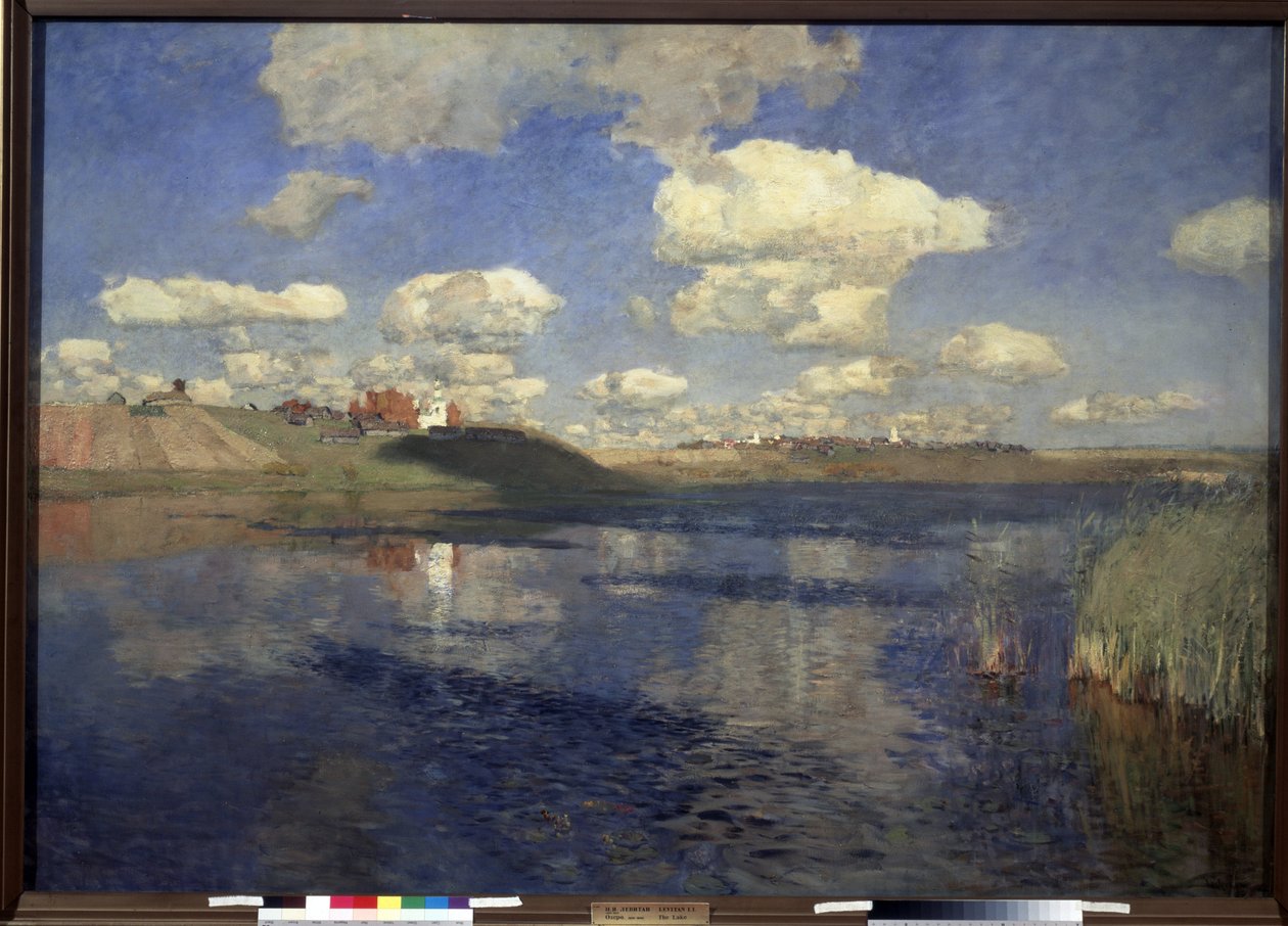 O lago. Vista da extensão do lago ladeado por juncos, nas margens, uma aldeia e campos cultivados. Pintura de Isaac (Isaak) Ilyich Levitan (1860-1900), óleo sobre tela de Isaak Ilyich Levitan