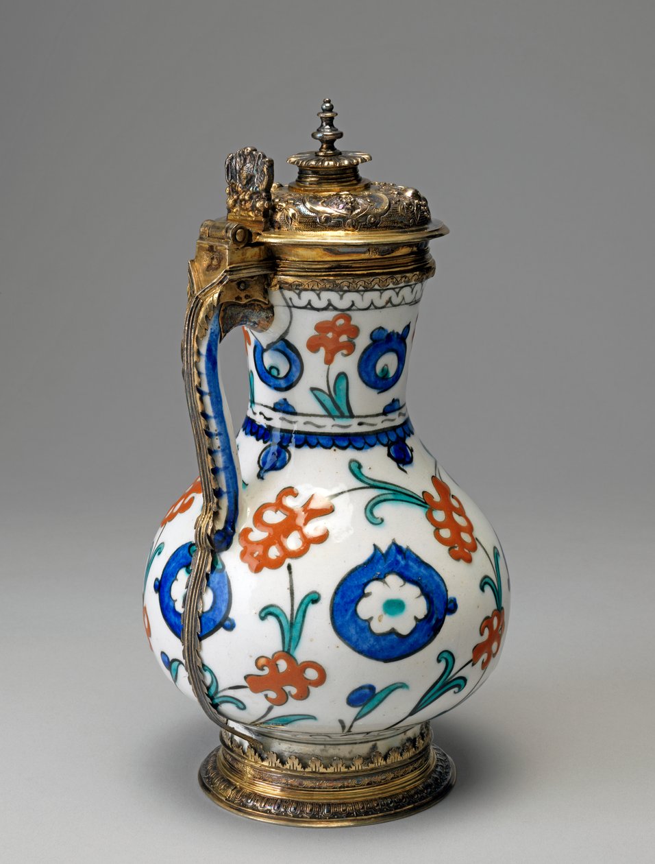 Jarro Fritware, Período Otomano (cerâmica vidrada com dourado prateado) de Islamic School