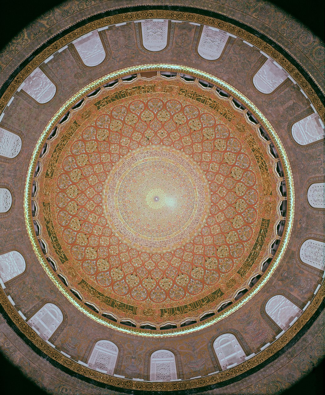 Interior da cúpula de Islamic School