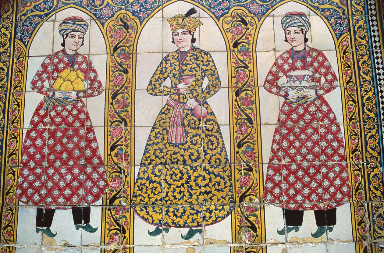 Painel de azulejos ilustrando trajes tradicionais (cerâmica) de Islamic School