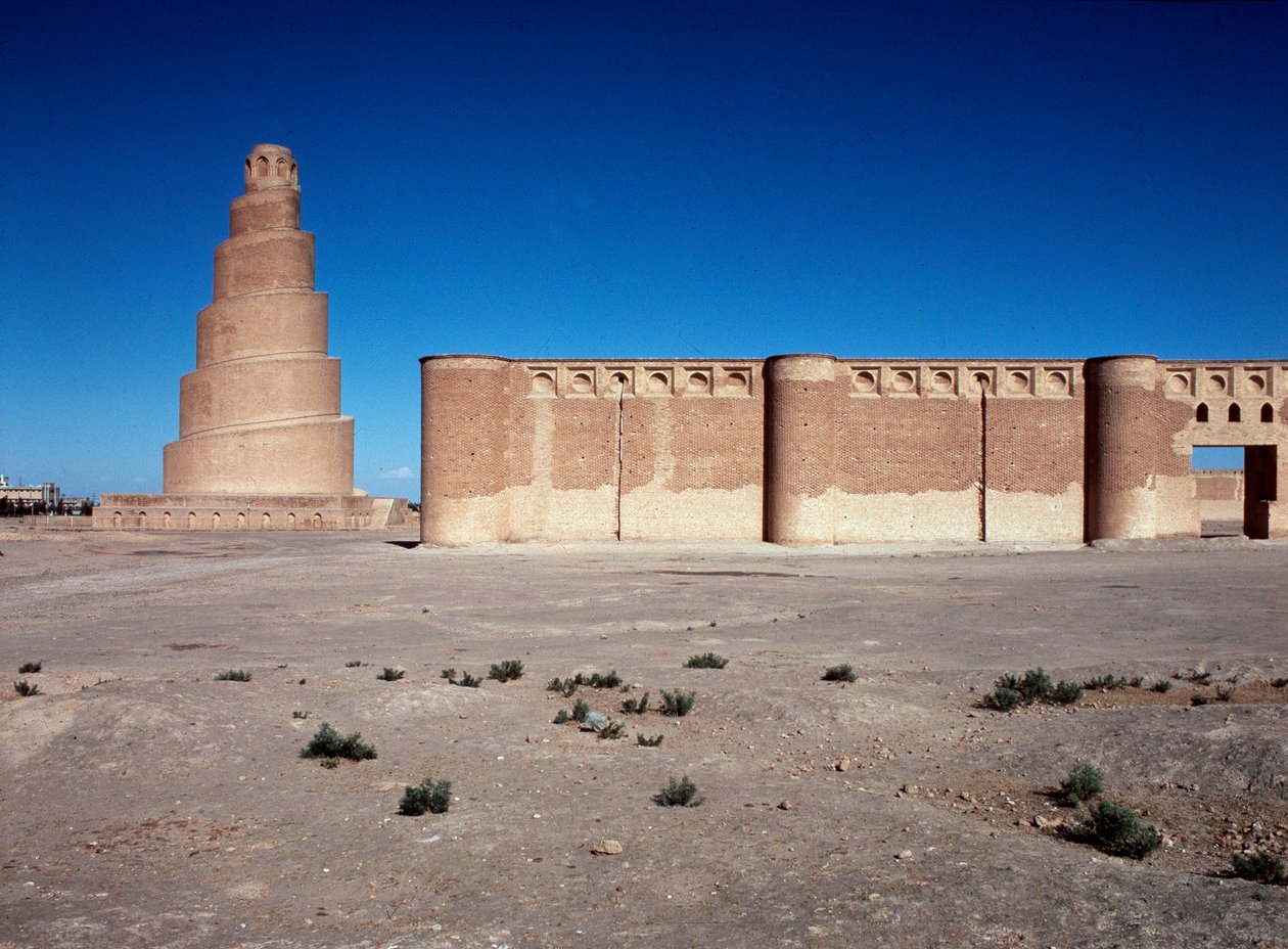Vista da Grande Mesquita e do seu minarete, a Torre Malwiya, 847-852 de Islamic School