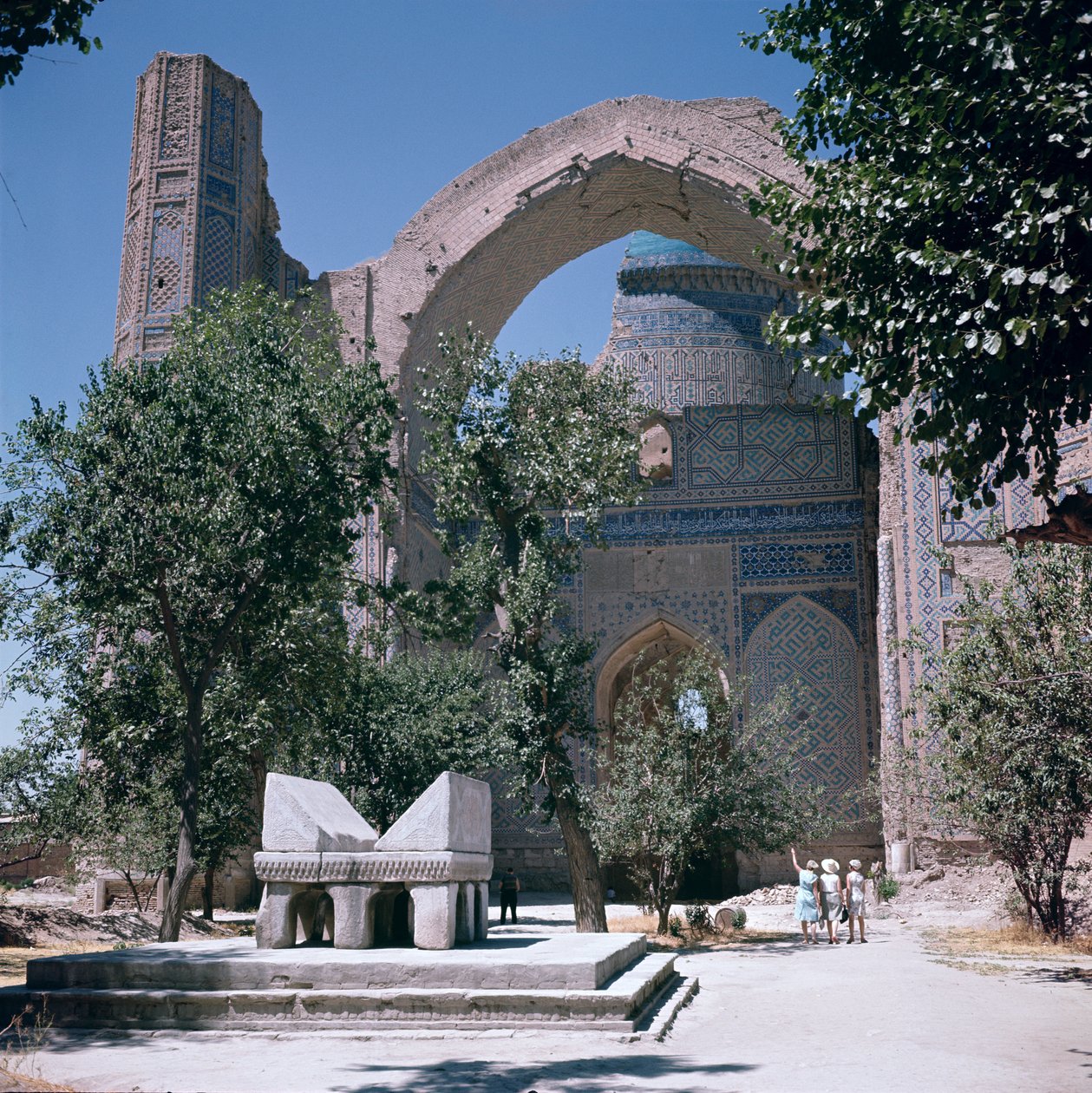 Vista do pátio, 1399-1404 de Islamic School