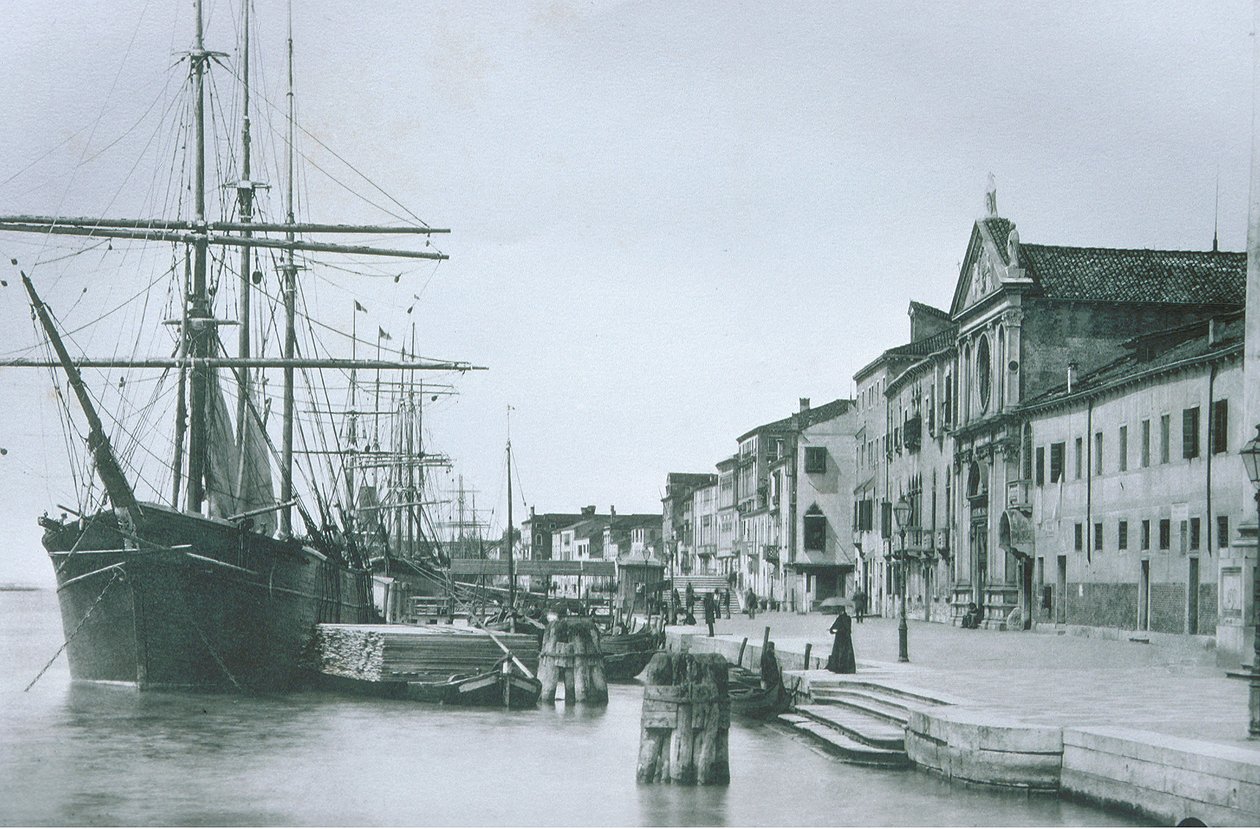 Barco no Grande Canal de Italian Photographer