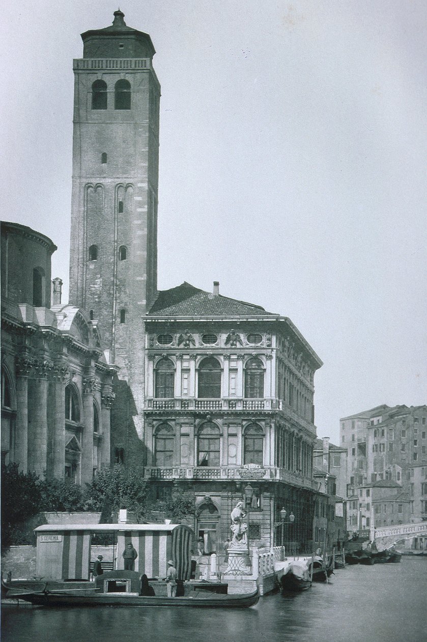 Vista do Palazzo Labia e a Igreja de San Geremia de Italian Photographer