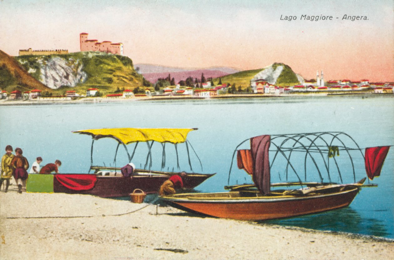 Lago Maggiore, Angera (fotografia a cores) de Italian Photographer